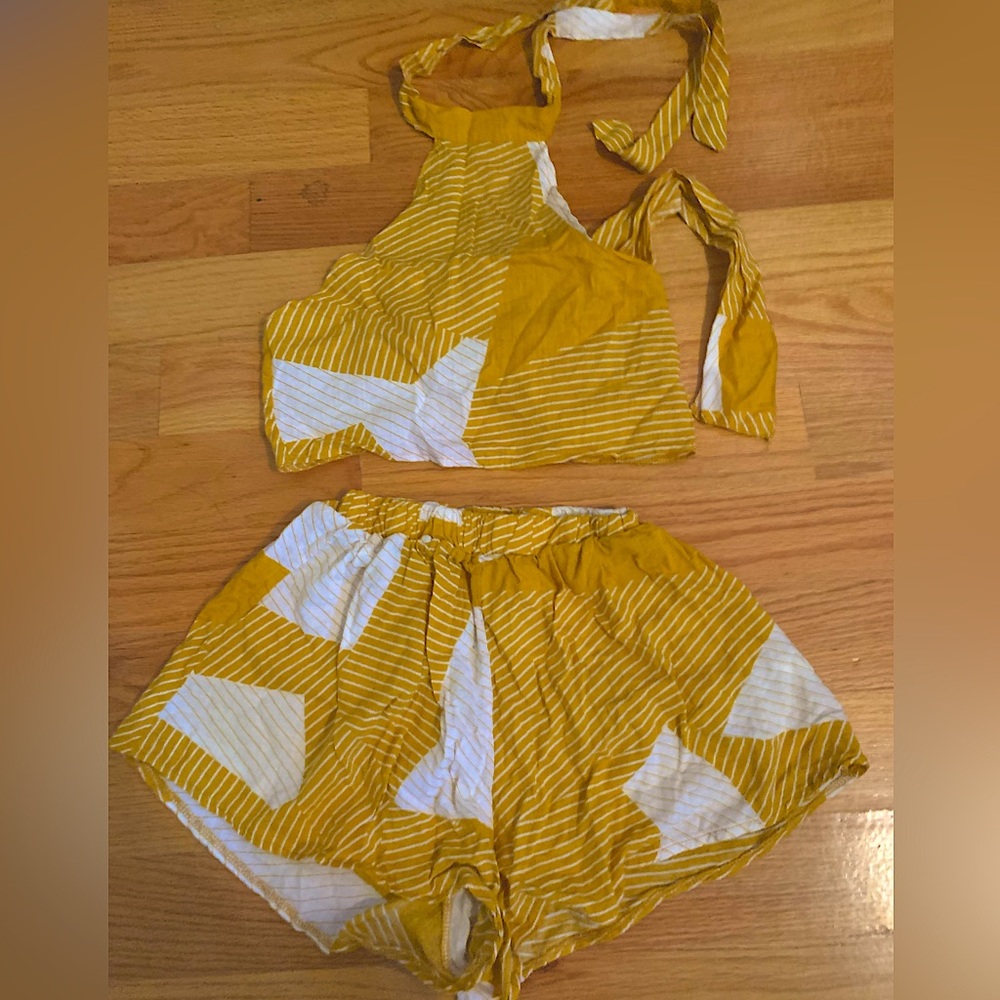 Mustard yellow and white striped set